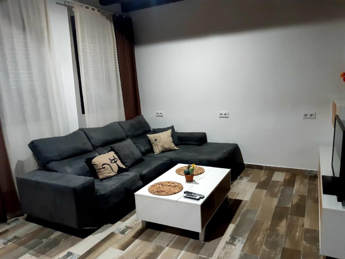 Apartamentos Callampa Torrejón el Rubio Екстериор снимка