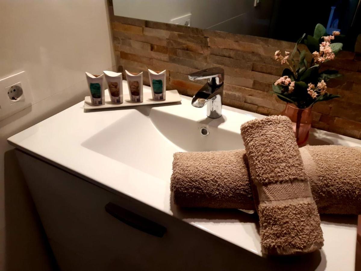 Apartamentos Callampa Torrejón el Rubio Екстериор снимка