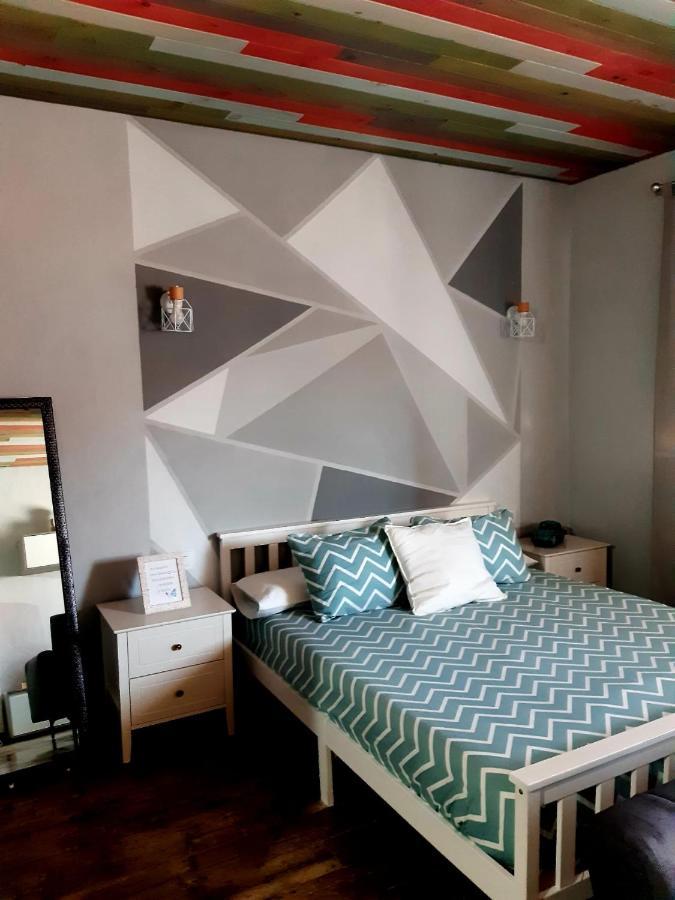 Apartamentos Callampa Torrejón el Rubio Стая снимка