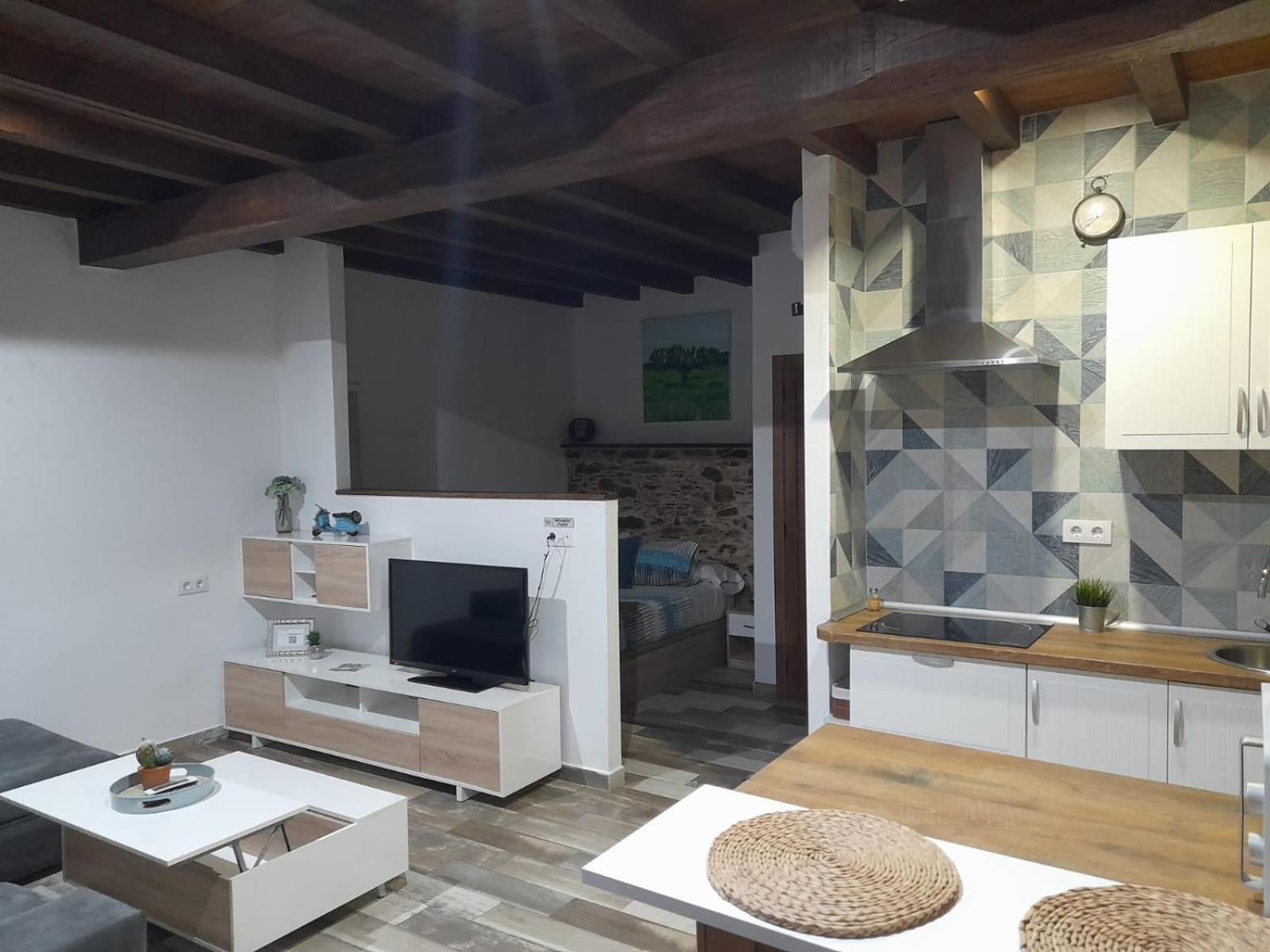 Apartamentos Callampa Torrejón el Rubio Екстериор снимка