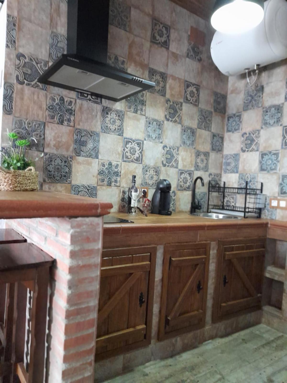 Apartamentos Callampa Torrejón el Rubio Екстериор снимка